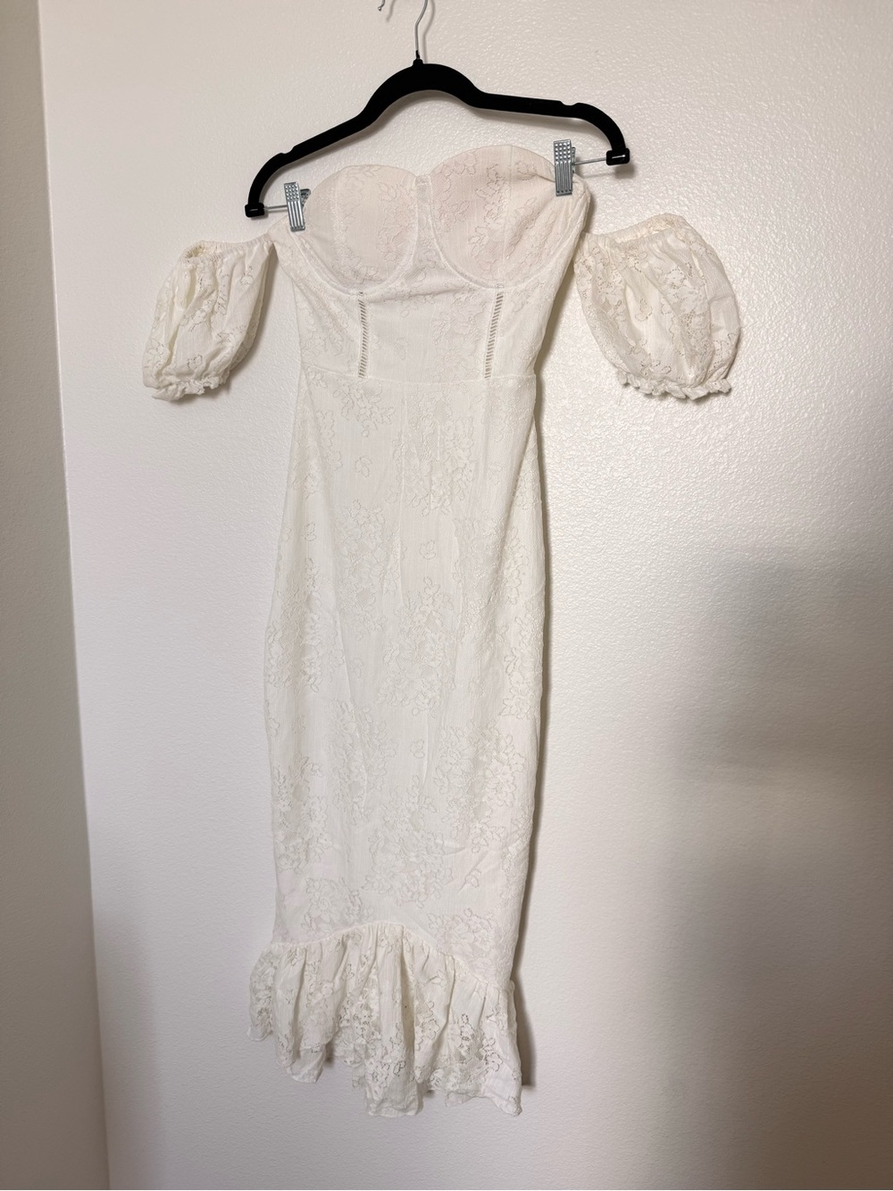 Missguided White Lace Off-Shoulder Midi Dress